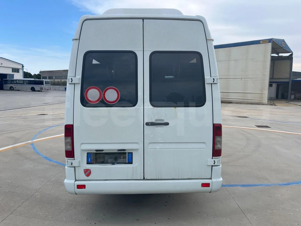 Mercedes-Benz Sprinter - صغيرة, ميكروباص: صور 5 Mercedes-Benz Sprinter - صغيرة, ميكروباص: صور 5
