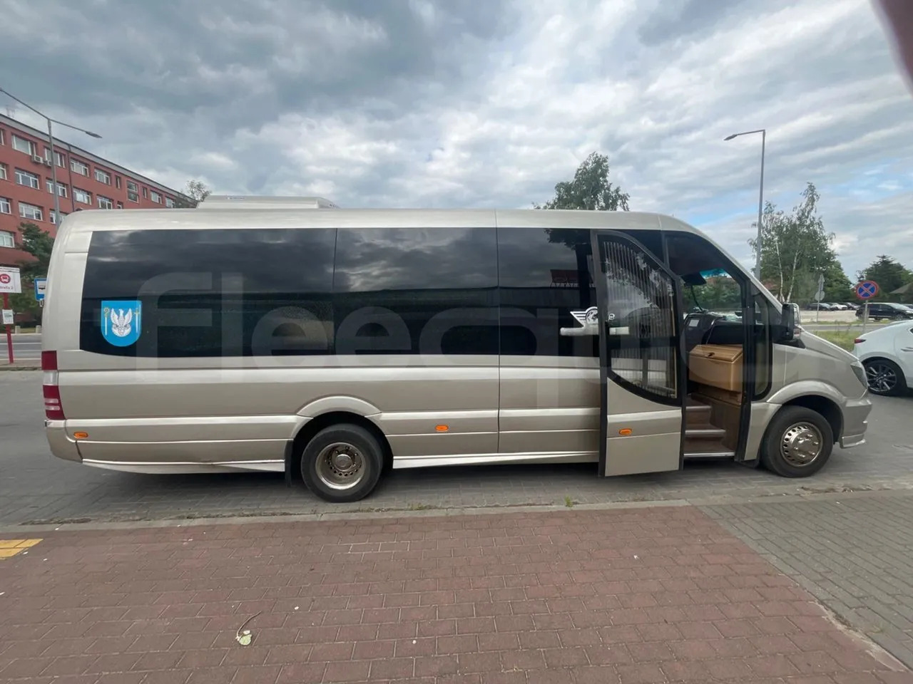 Mercedes-Benz Sprinter - صغيرة, ميكروباص: صور 4 Mercedes-Benz Sprinter - صغيرة, ميكروباص: صور 4