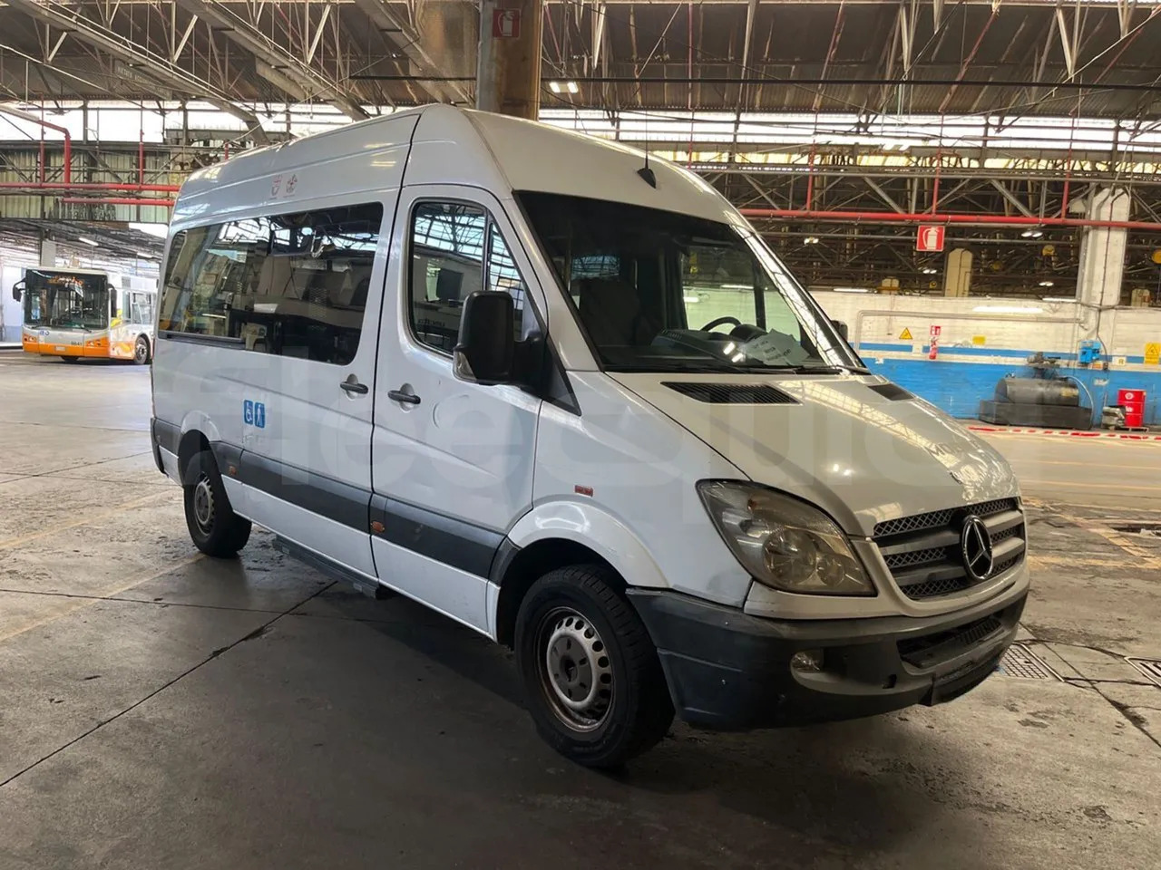 Mercedes-Benz Sprinter - باص النقل بين المدن: صور 1 Mercedes-Benz Sprinter - باص النقل بين المدن: صور 1