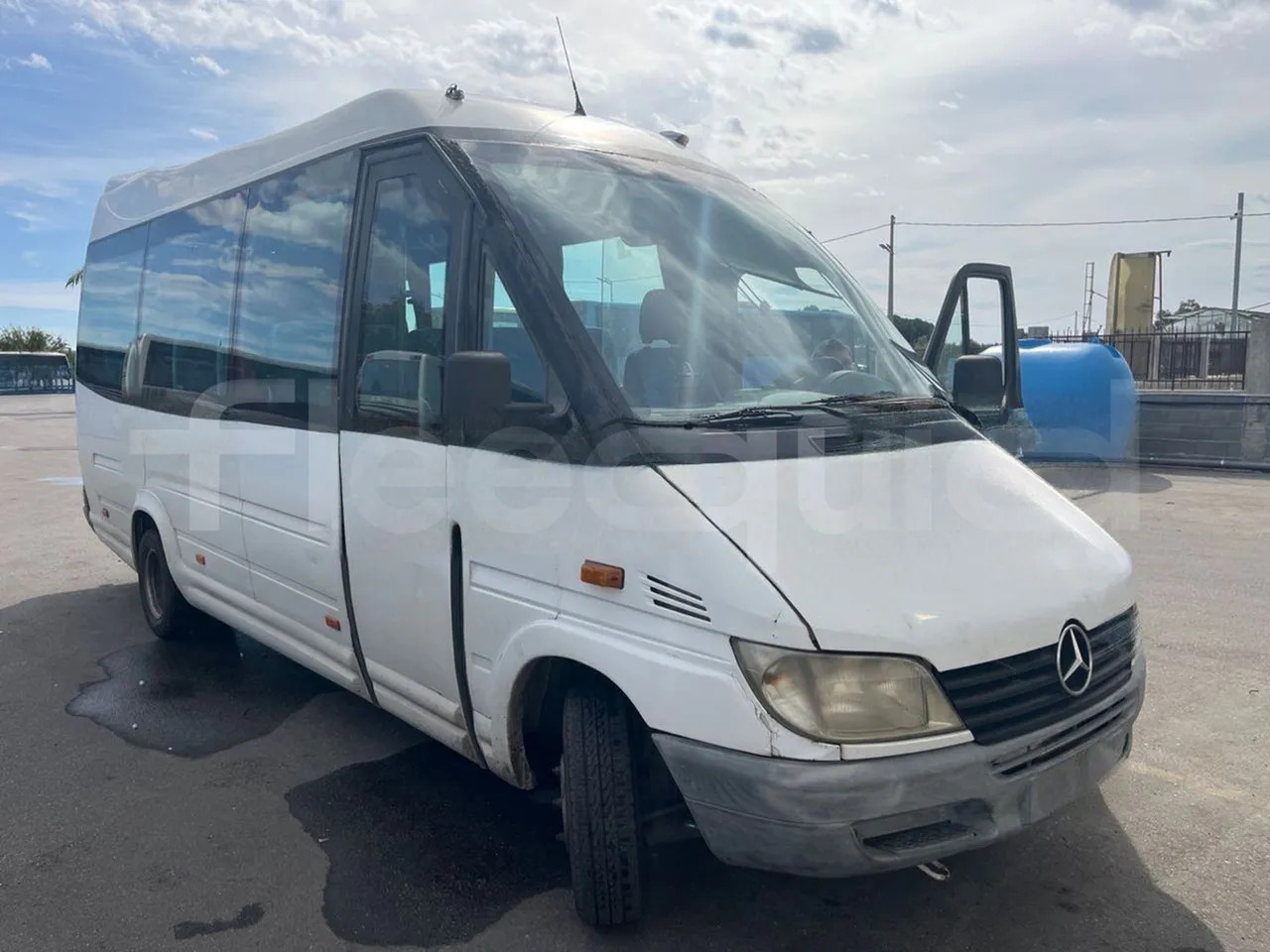 Mercedes-Benz Sprinter - باص النقل بين المدن: صور 1 Mercedes-Benz Sprinter - باص النقل بين المدن: صور 1