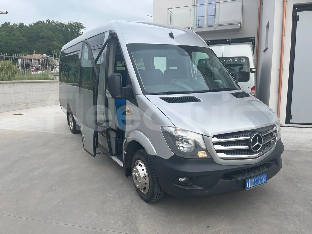 تأجير Mercedes-Benz Sprinter Mercedes-Benz Sprinter: صور 10 تأجير Mercedes-Benz Sprinter Mercedes-Benz Sprinter: صور 10