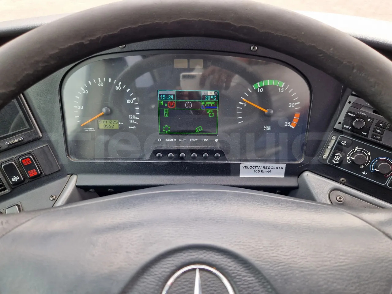 Mercedes-Benz Tourismo - سياحية حافلة: صور 3 Mercedes-Benz Tourismo - سياحية حافلة: صور 3