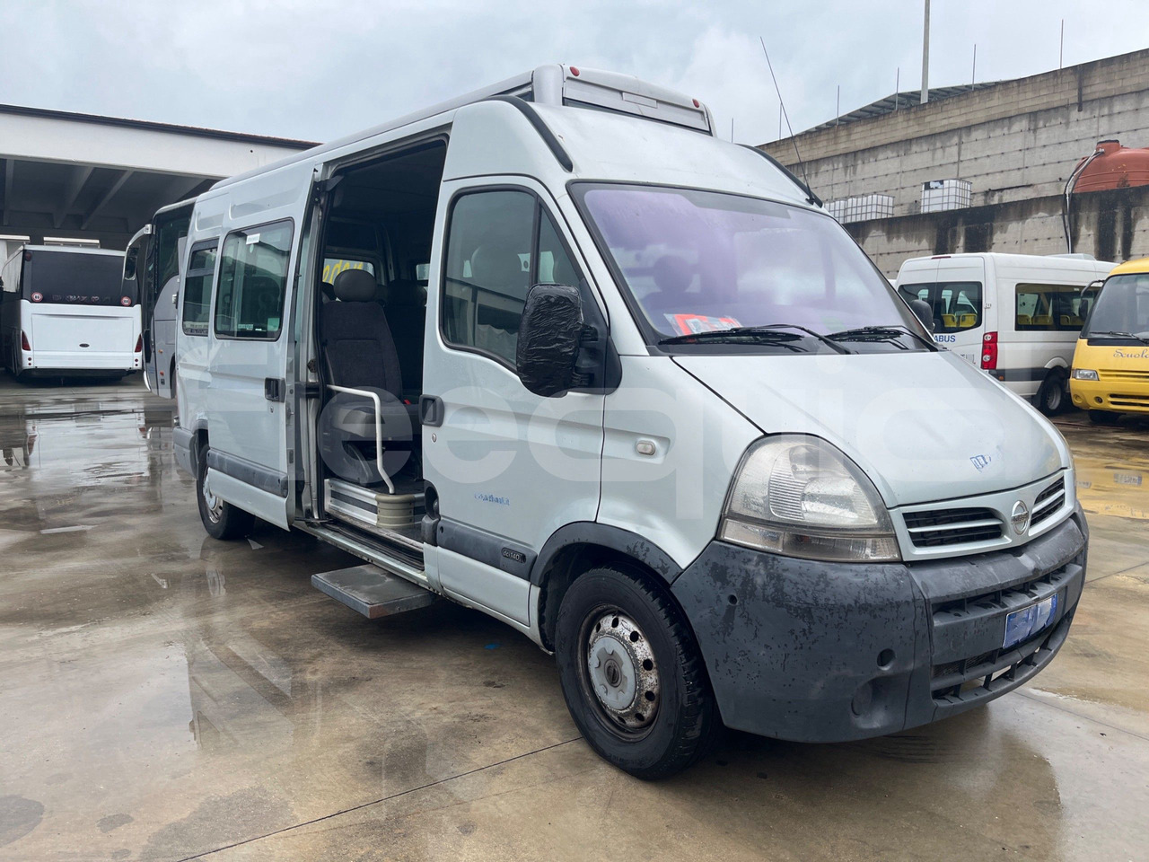Nissan Interstar - صغيرة, ميكروباص: صور 1 Nissan Interstar - صغيرة, ميكروباص: صور 1