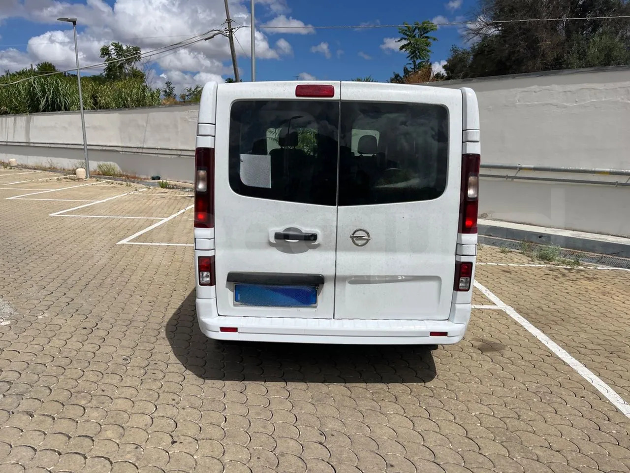 Opel Vivaro - B - باص النقل بين المدن: صور 5 Opel Vivaro - B - باص النقل بين المدن: صور 5