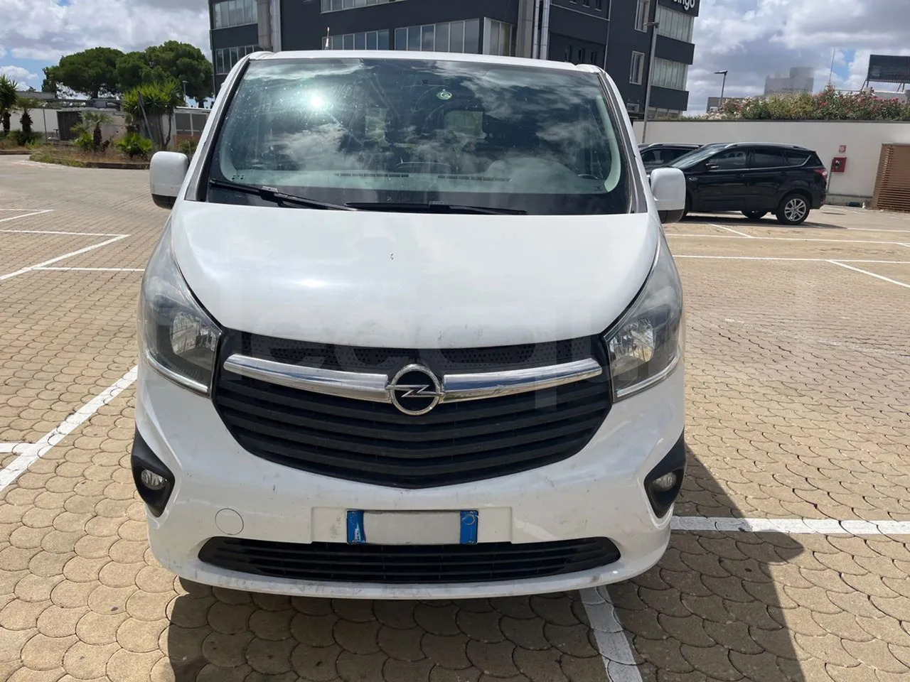 Opel Vivaro - B - باص النقل بين المدن: صور 2 Opel Vivaro - B - باص النقل بين المدن: صور 2