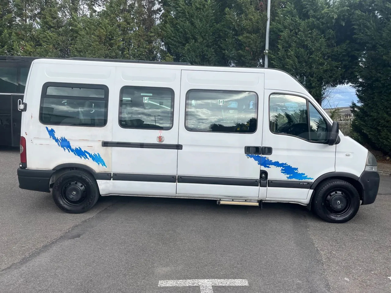 صغيرة, ميكروباص Renault Master: صور 11