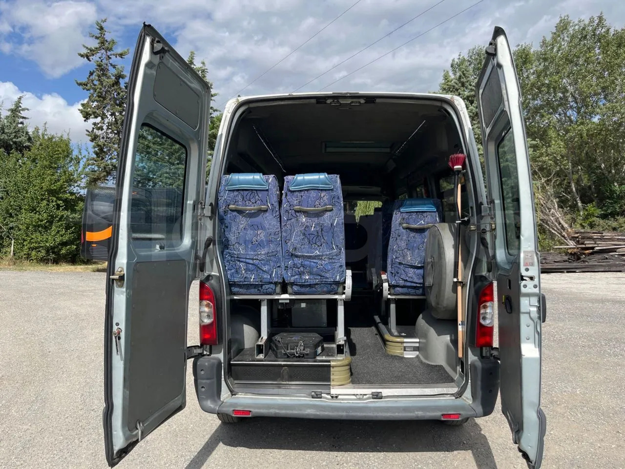 Renault Master - باص النقل بين المدن: صور 5 Renault Master - باص النقل بين المدن: صور 5