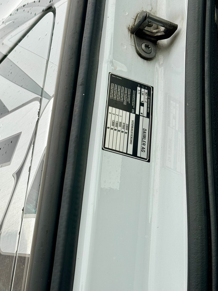 Mercedes Arocs 3358 L 6x4 Radstand 4500 Arocs 3358 L 6x4 Blatt-Luft Gefedert - شاحنة قطع الأشجار: صور 5 Mercedes Arocs 3358 L 6x4 Radstand 4500 Arocs 3358 L 6x4 Blatt-Luft Gefedert - شاحنة قطع الأشجار: صور 5