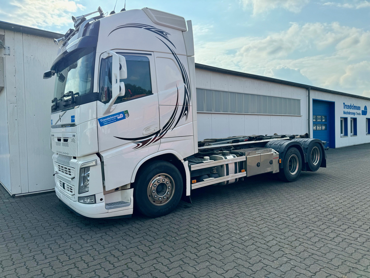 VOLVO Fh-13-540 6x4R - شاحنة ذات الخطاف: صور 2 VOLVO Fh-13-540 6x4R - شاحنة ذات الخطاف: صور 2
