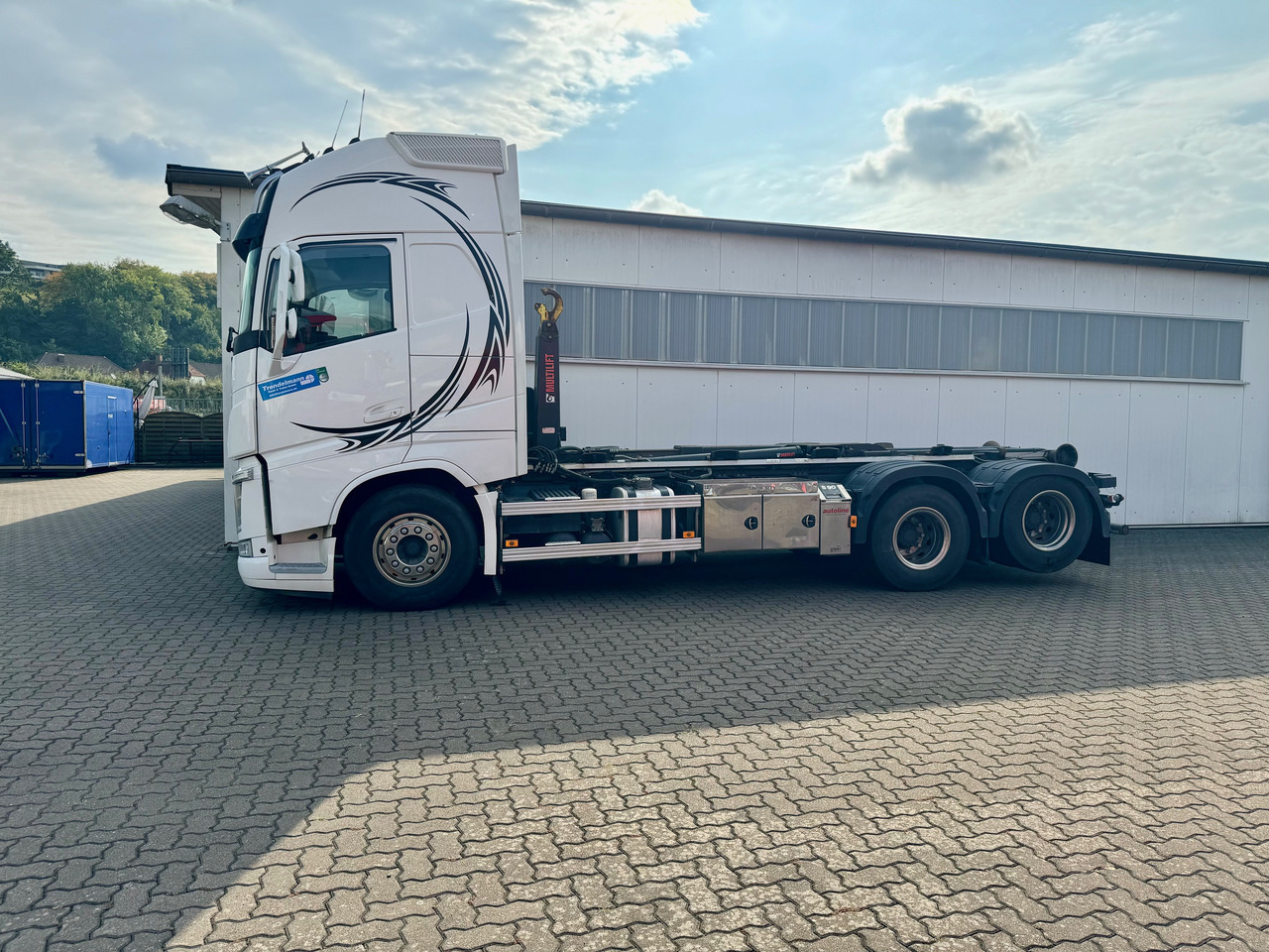 VOLVO Fh-13-540 6x4R - شاحنة ذات الخطاف: صور 3 VOLVO Fh-13-540 6x4R - شاحنة ذات الخطاف: صور 3