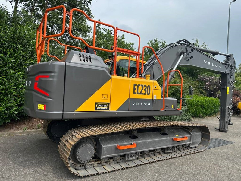 Volvo EC 230 - حفارات زحافة: صور 4 Volvo EC 230 - حفارات زحافة: صور 4