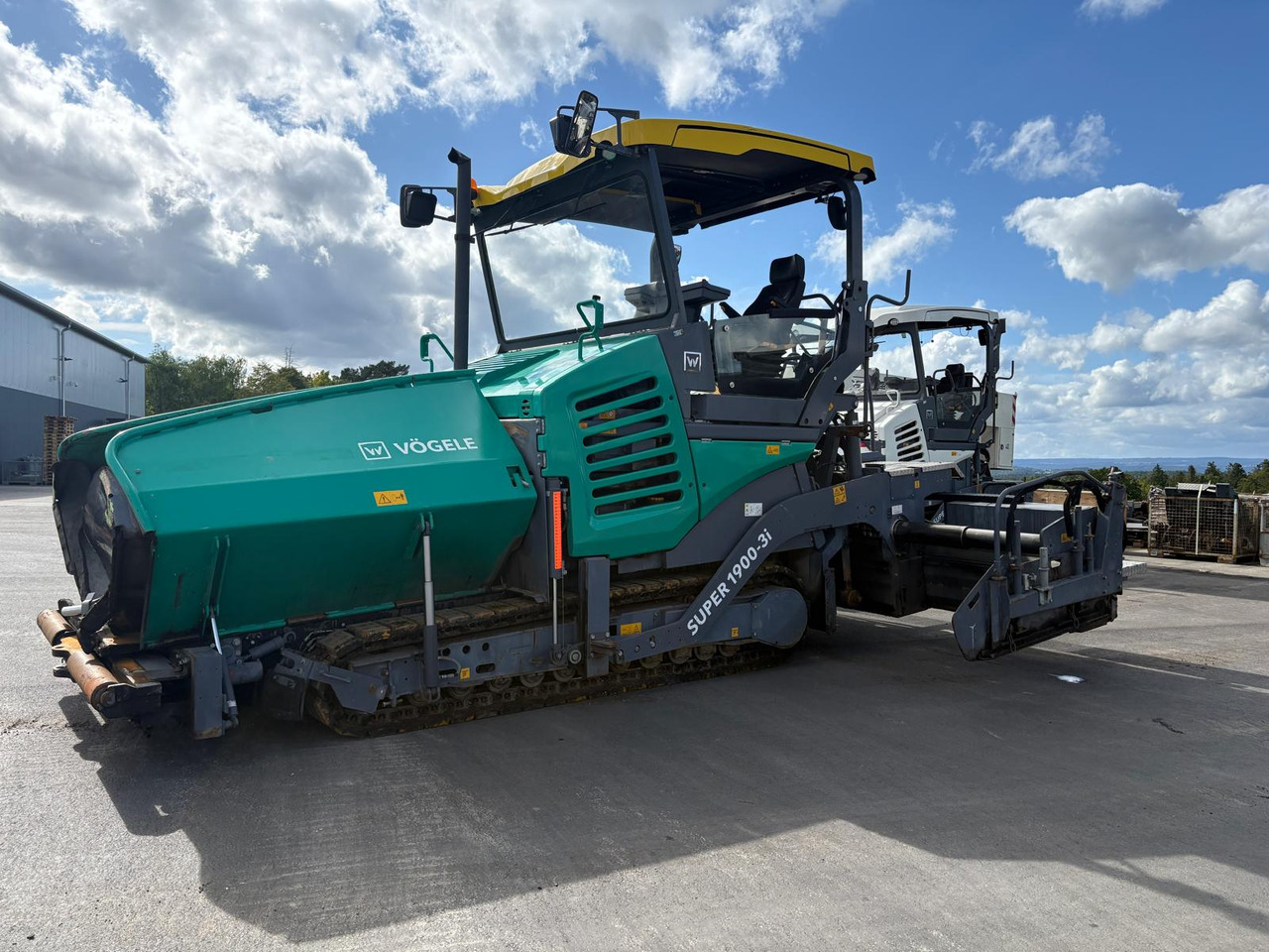 VÖGELE SUPER 1900-3i - العامل بالقار: صور 1 VÖGELE SUPER 1900-3i - العامل بالقار: صور 1