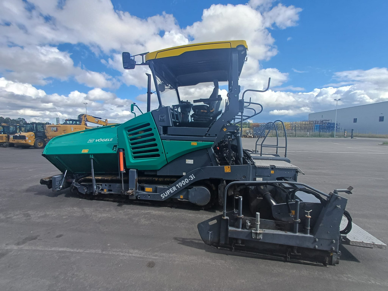 VÖGELE SUPER 1900-3i - العامل بالقار: صور 2 VÖGELE SUPER 1900-3i - العامل بالقار: صور 2