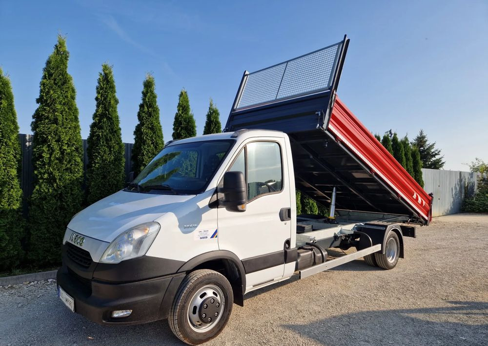 Iveco 35C15 3.0 - قلاب صغير: صور 1 Iveco 35C15 3.0 - قلاب صغير: صور 1