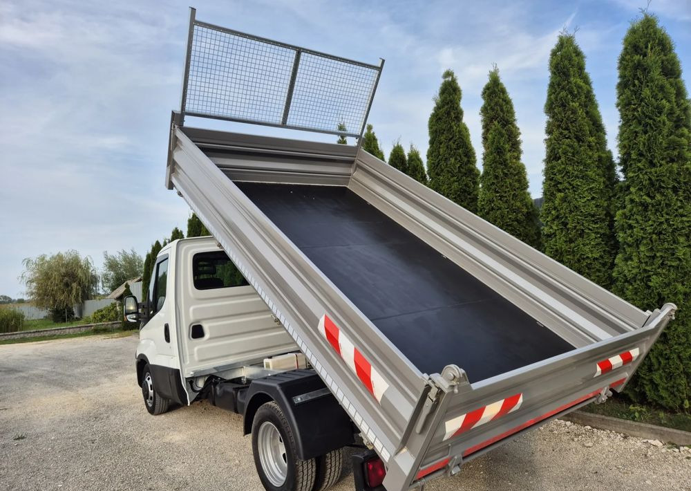 Iveco 35C15 3.0 - قلاب صغير: صور 3 Iveco 35C15 3.0 - قلاب صغير: صور 3