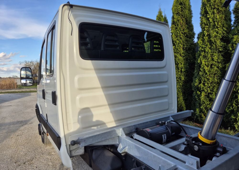 Iveco 35c17 3.0 Brygadówka - قلاب صغير: صور 4 Iveco 35c17 3.0 Brygadówka - قلاب صغير: صور 4