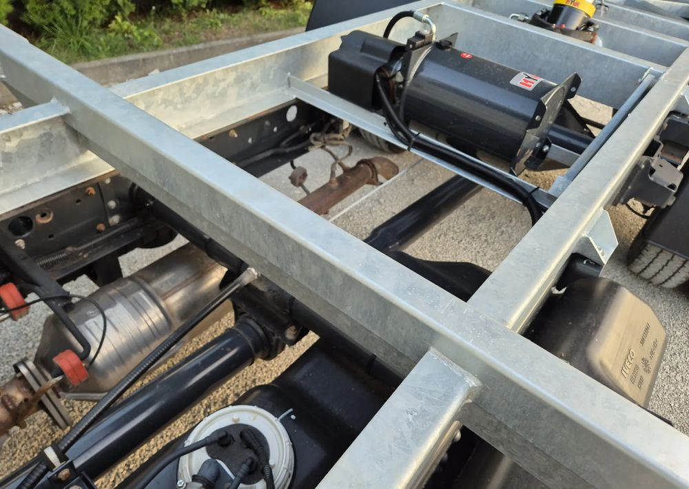 قلاب صغير Iveco 65C15 70C15 60C15 50C15 3.0 150KM: صور 13