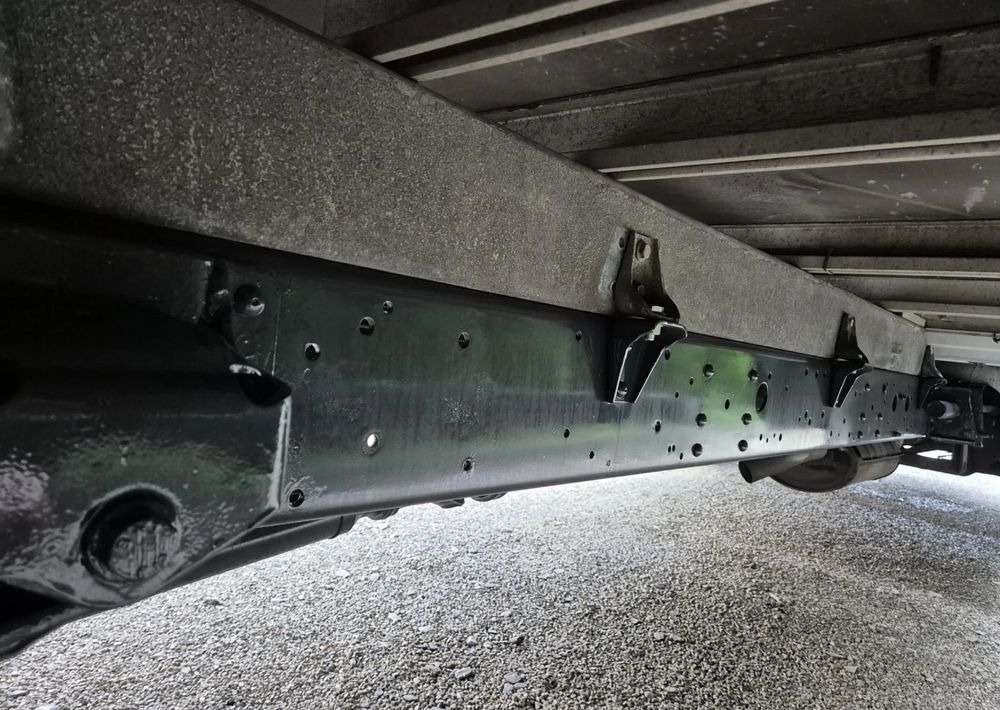 Iveco 70C17 3.0 170KM Skrzyniowy - الشاحنات الصغيرة ستائر: صور 5 Iveco 70C17 3.0 170KM Skrzyniowy - الشاحنات الصغيرة ستائر: صور 5