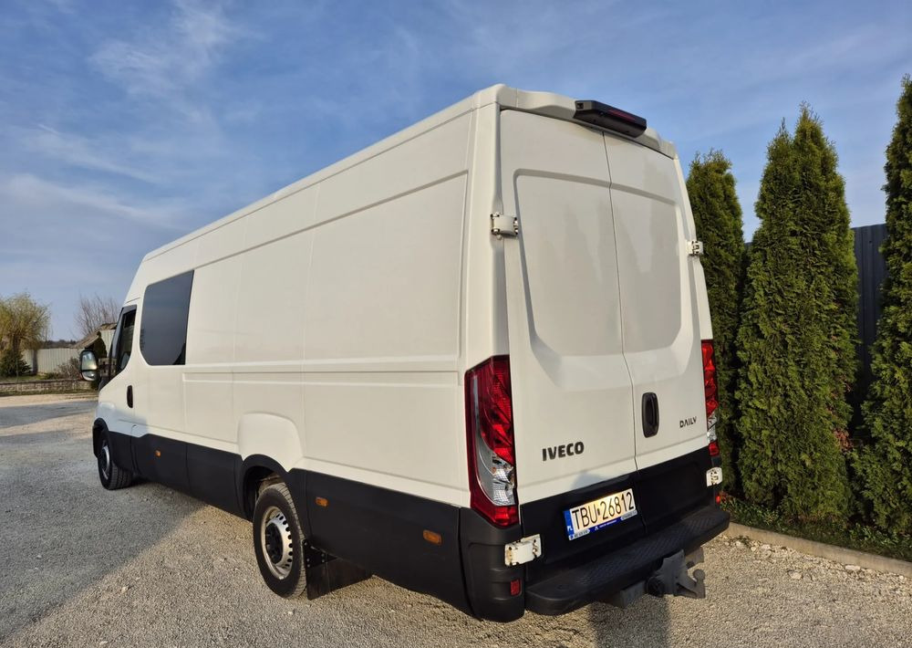 Iveco Iveco 35s18 3.0 180KM Brygadówka manual - الشاحنات الصغيرة كابينة مزدوجة: صور 3 Iveco Iveco 35s18 3.0 180KM Brygadówka manual - الشاحنات الصغيرة كابينة مزدوجة: صور 3