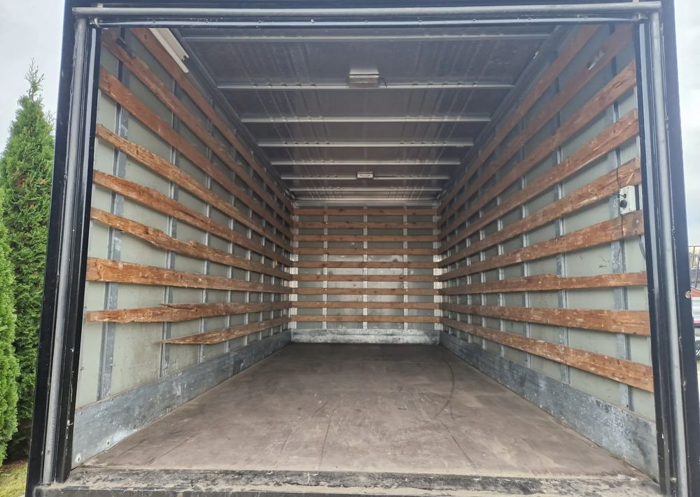 Kontener 10 palet winda 1000kg , Iveco Atleon Atego mascott ,stan idealny! - بصندوق مغلق: صور 5 Kontener 10 palet winda 1000kg , Iveco Atleon Atego mascott ,stan idealny! - بصندوق مغلق: صور 5