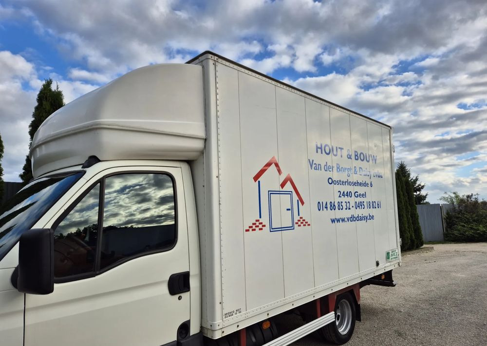 Kontener 8 palet Iveco, boczne drzwi ,stan bdb! Izoterma, Magazyn ,kurnik, garaż! - بصندوق مغلق: صور 3 Kontener 8 palet Iveco, boczne drzwi ,stan bdb! Izoterma, Magazyn ,kurnik, garaż! - بصندوق مغلق: صور 3