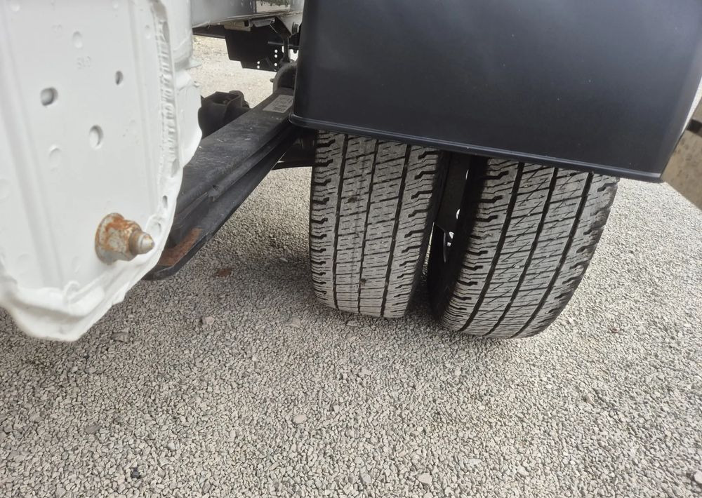 تأجير MAN MAN TGE 5.180 180KM MAN MAN TGE 5.180 180KM: صور 25 تأجير MAN MAN TGE 5.180 180KM MAN MAN TGE 5.180 180KM: صور 25