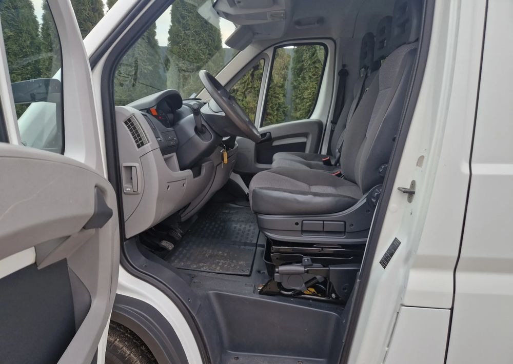 Peugeot Boxer 3.0 160KM Brygadówka - الشاحنات الصغيرة كابينة مزدوجة: صور 5 Peugeot Boxer 3.0 160KM Brygadówka - الشاحنات الصغيرة كابينة مزدوجة: صور 5