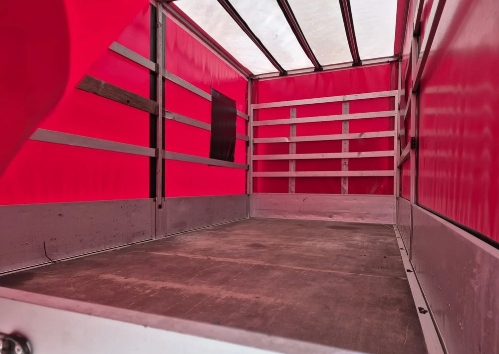 Renault MASTER 2.3 - الشاحنات الصغيرة المسطحة: صور 4 Renault MASTER 2.3 - الشاحنات الصغيرة المسطحة: صور 4