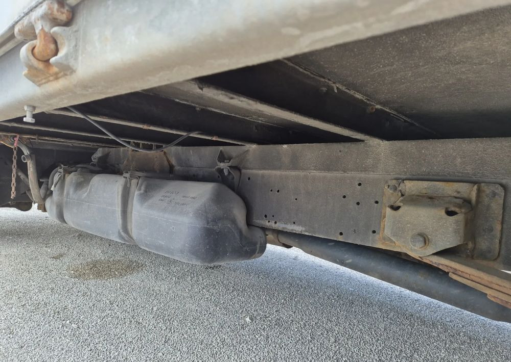 Skrzynia ładunkowa 4m Iveco - جسم الشاحنة المسطحة: صور 5 Skrzynia ładunkowa 4m Iveco - جسم الشاحنة المسطحة: صور 5