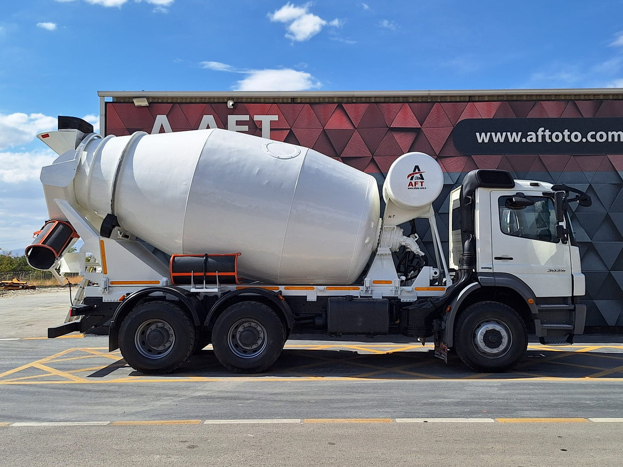 MERCEDES-BENZ AXOR 3028 - شاحنة خلاطة خرسانة: صور 4 MERCEDES-BENZ AXOR 3028 - شاحنة خلاطة خرسانة: صور 4
