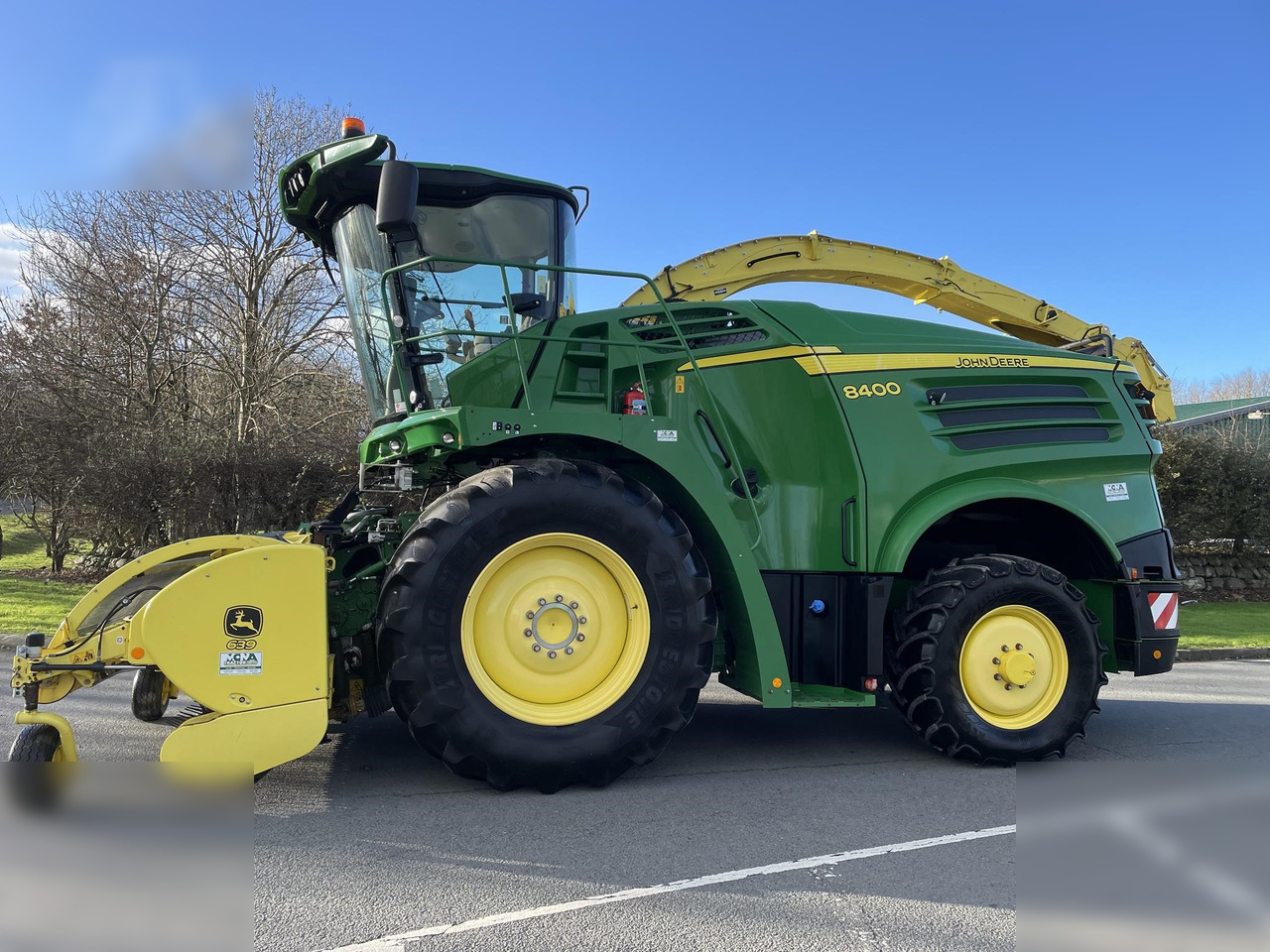 2018 JOHN DEERE 8400 - حصادة الأعلاف: صور 2 2018 JOHN DEERE 8400 - حصادة الأعلاف: صور 2