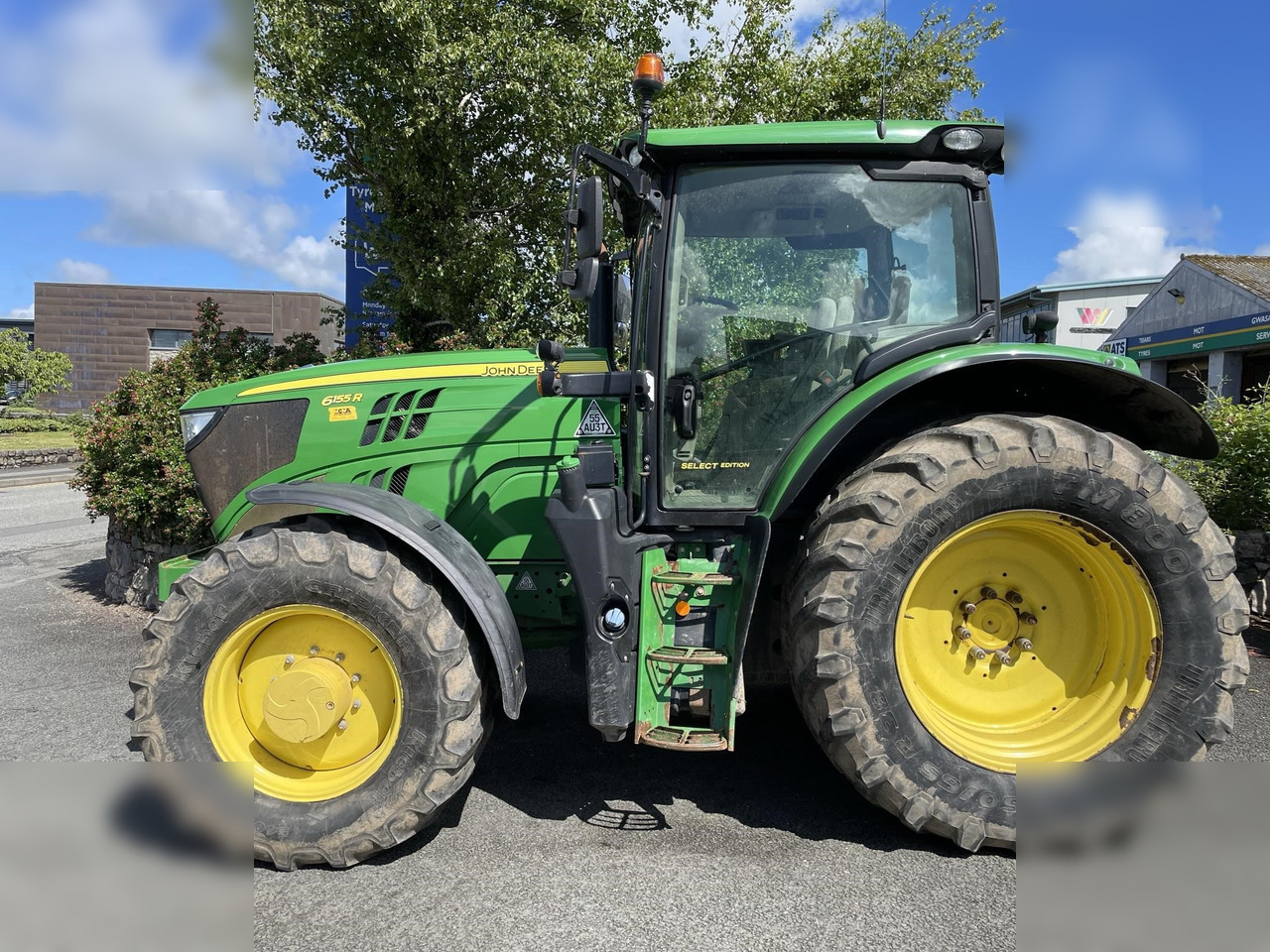 2019 JOHN DEERE 6155R - جرار: صور 2 2019 JOHN DEERE 6155R - جرار: صور 2