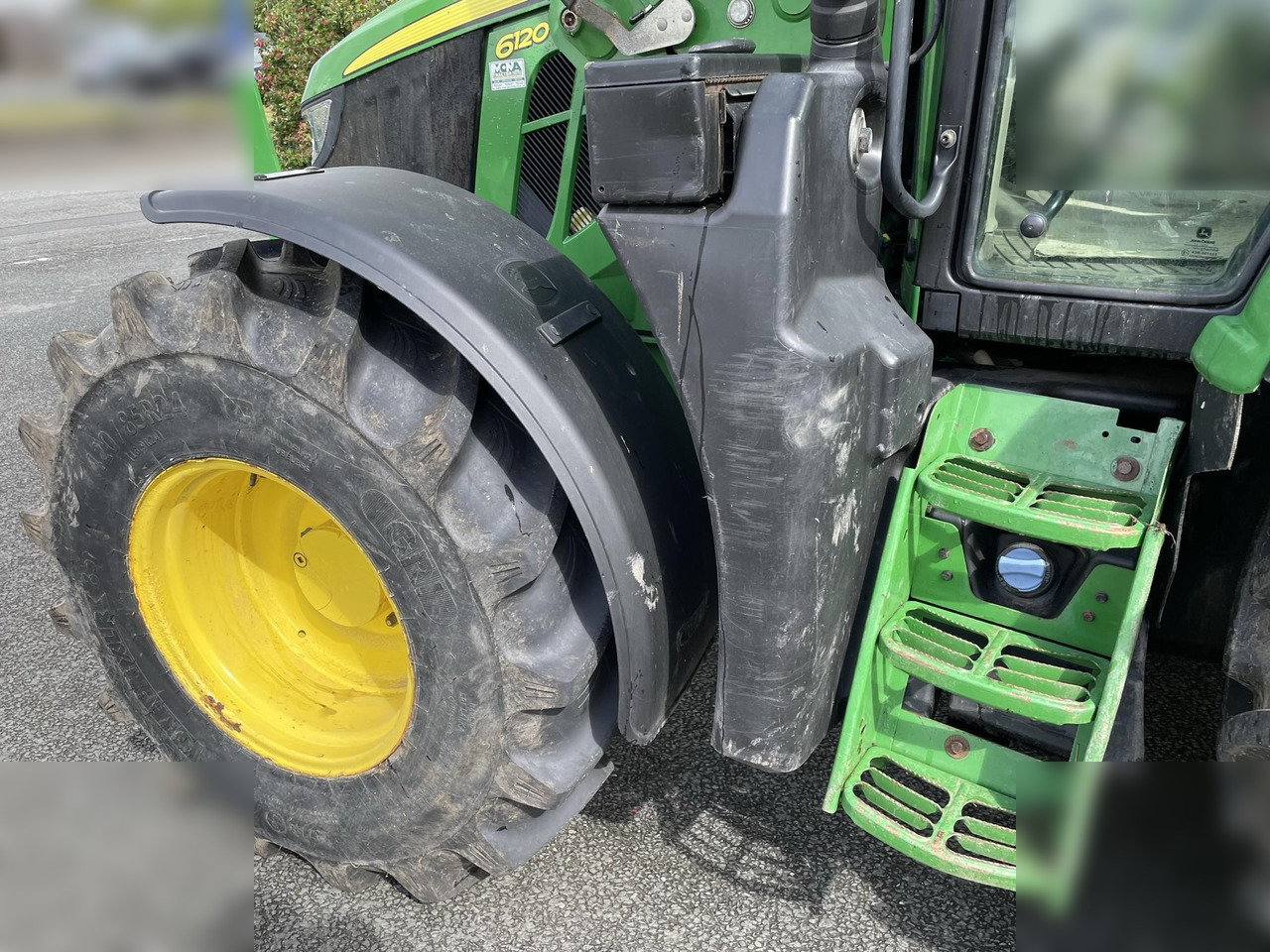 2020 JOHN DEERE 6120M - جرار: صور 3 2020 JOHN DEERE 6120M - جرار: صور 3