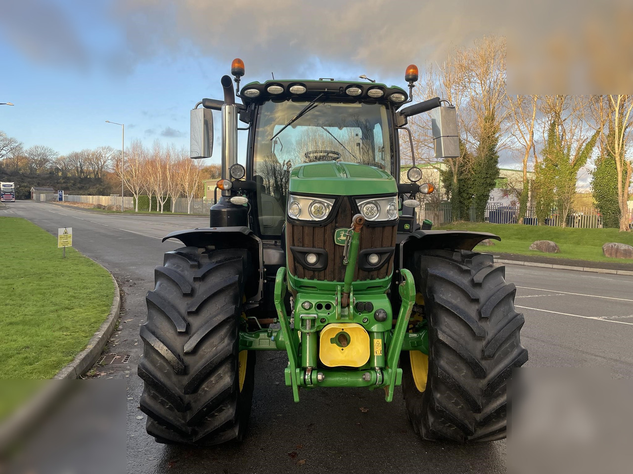2020 JOHN DEERE 6155R - جرار: صور 3 2020 JOHN DEERE 6155R - جرار: صور 3