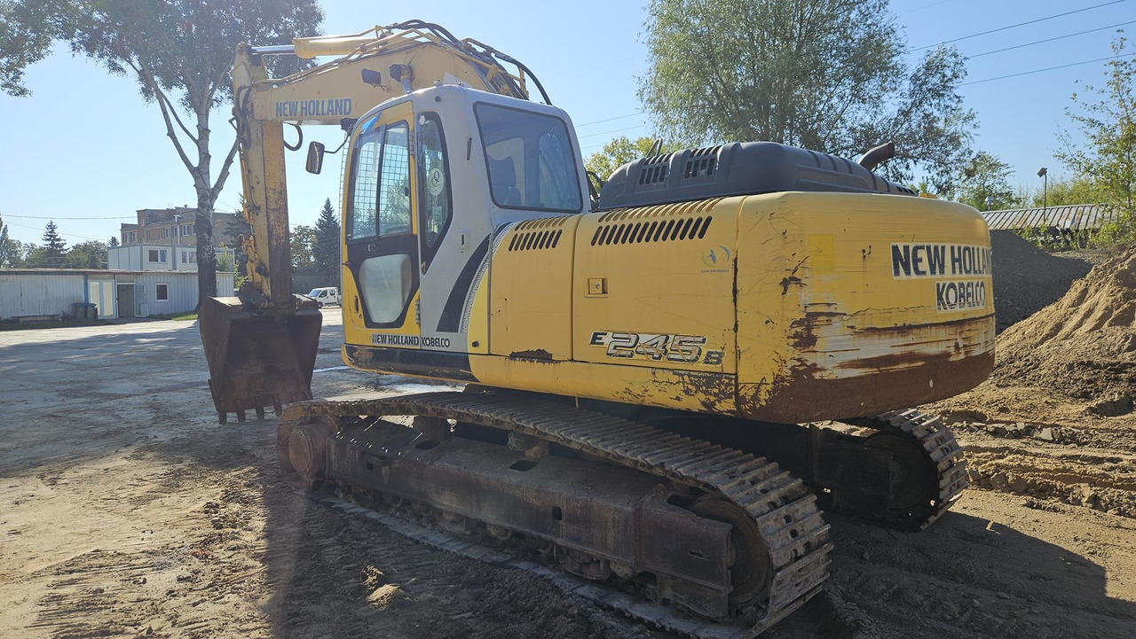 NEW HOLLAND E 245 B - حفارات زحافة: صور 5 NEW HOLLAND E 245 B - حفارات زحافة: صور 5