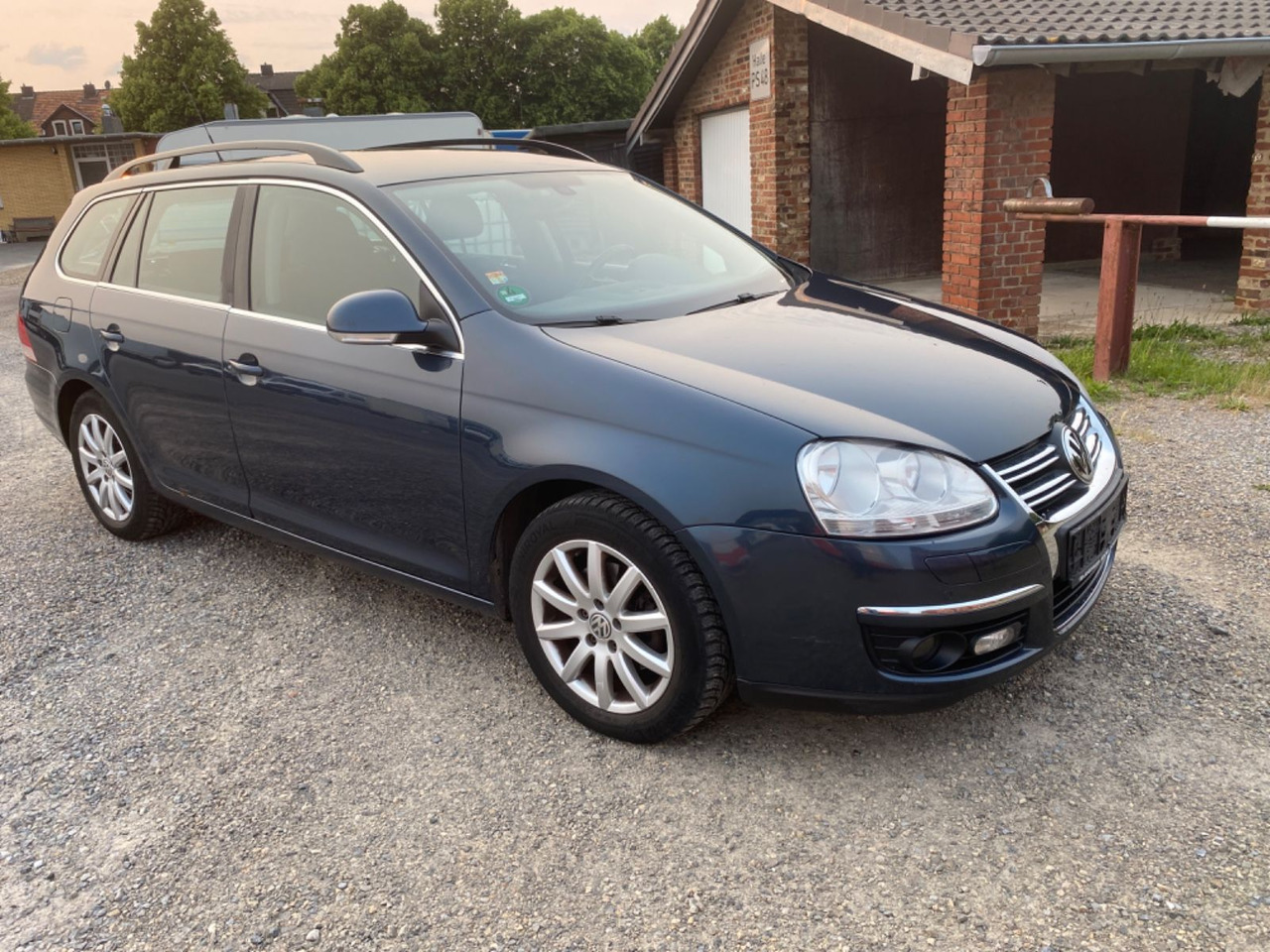 Volkswagen Golf V Variant Comfortline - سيارة: صور 2 Volkswagen Golf V Variant Comfortline - سيارة: صور 2