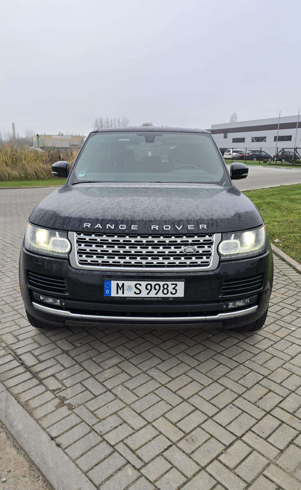 Land Rover Range Rover - سيارة دفع رباعي: صور 1 Land Rover Range Rover - سيارة دفع رباعي: صور 1