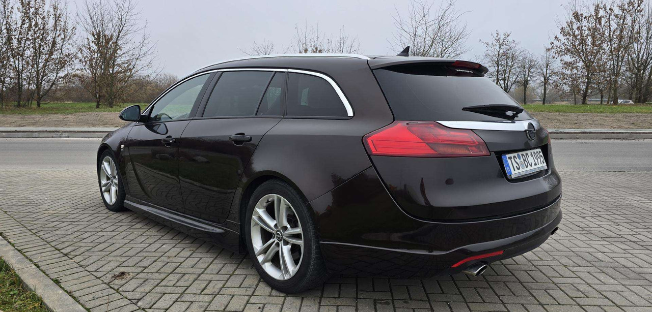 Opel Insignia - سيارة ستيشن: صور 4 Opel Insignia - سيارة ستيشن: صور 4