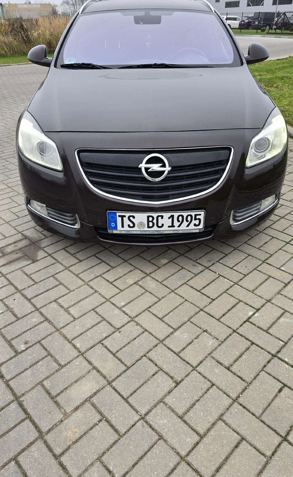 Opel Insignia - سيارة ستيشن: صور 2 Opel Insignia - سيارة ستيشن: صور 2