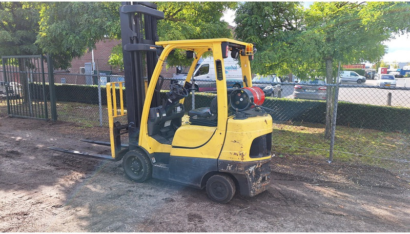 Hyster S3.0ft - رافعة شوكية تعمل بالغاز: صور 4 Hyster S3.0ft - رافعة شوكية تعمل بالغاز: صور 4