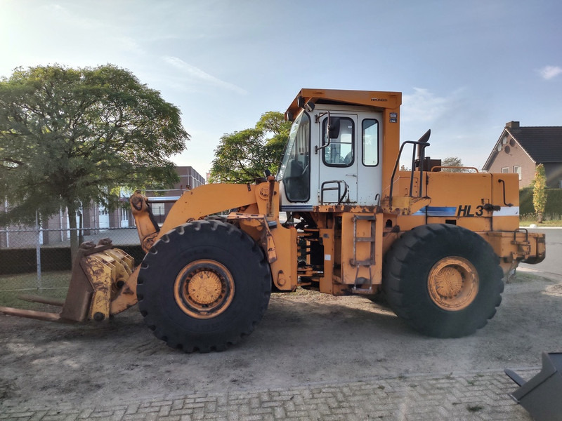 Hyundai HL35 - اللودر بعجل: صور 2 Hyundai HL35 - اللودر بعجل: صور 2