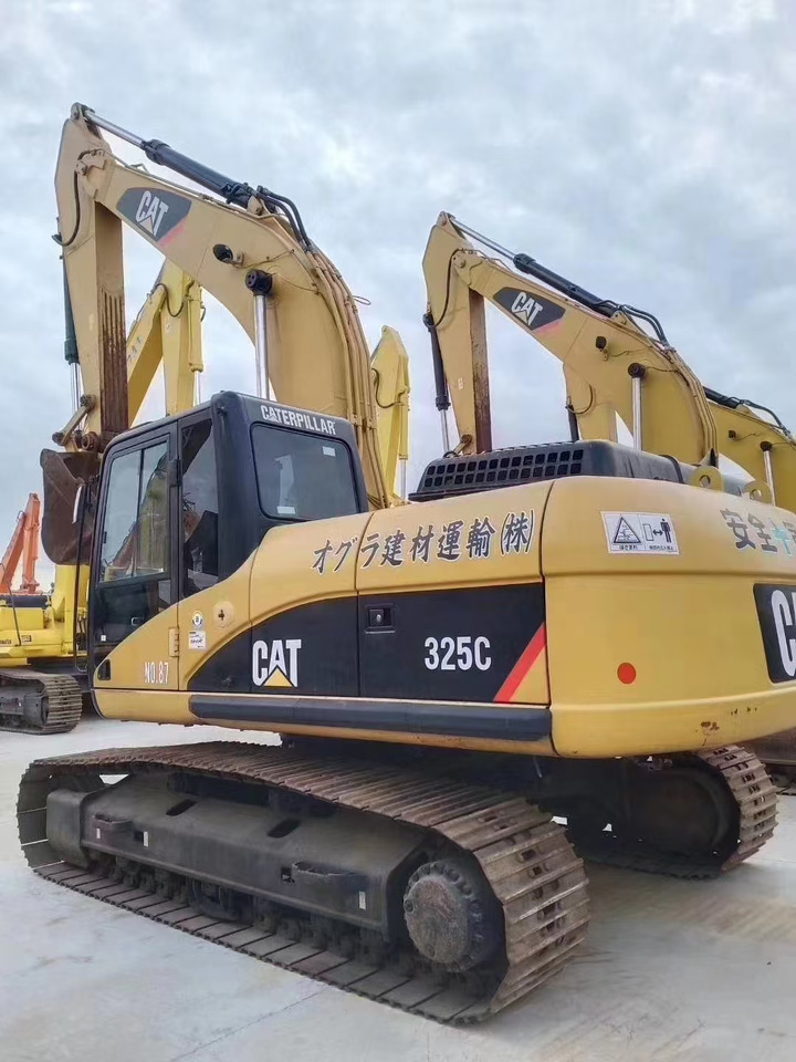 CATERPILLAR 325C used excavator low price for sale caterpillar - حفارات زحافة: صور 3 CATERPILLAR 325C used excavator low price for sale caterpillar - حفارات زحافة: صور 3
