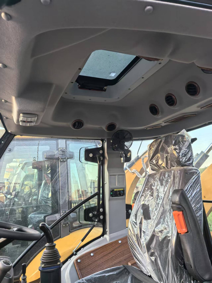 CATERPILLAR 426F new backhoe loader 2025 hot sale jcb - حفار متعدد الاستخدام: صور 5 CATERPILLAR 426F new backhoe loader 2025 hot sale jcb - حفار متعدد الاستخدام: صور 5