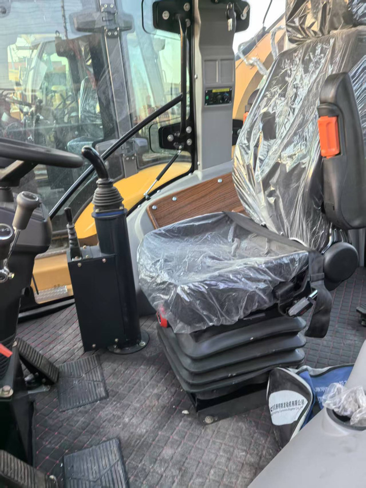 CATERPILLAR 426F new backhoe loader 2025 hot sale jcb - حفار متعدد الاستخدام: صور 4 CATERPILLAR 426F new backhoe loader 2025 hot sale jcb - حفار متعدد الاستخدام: صور 4