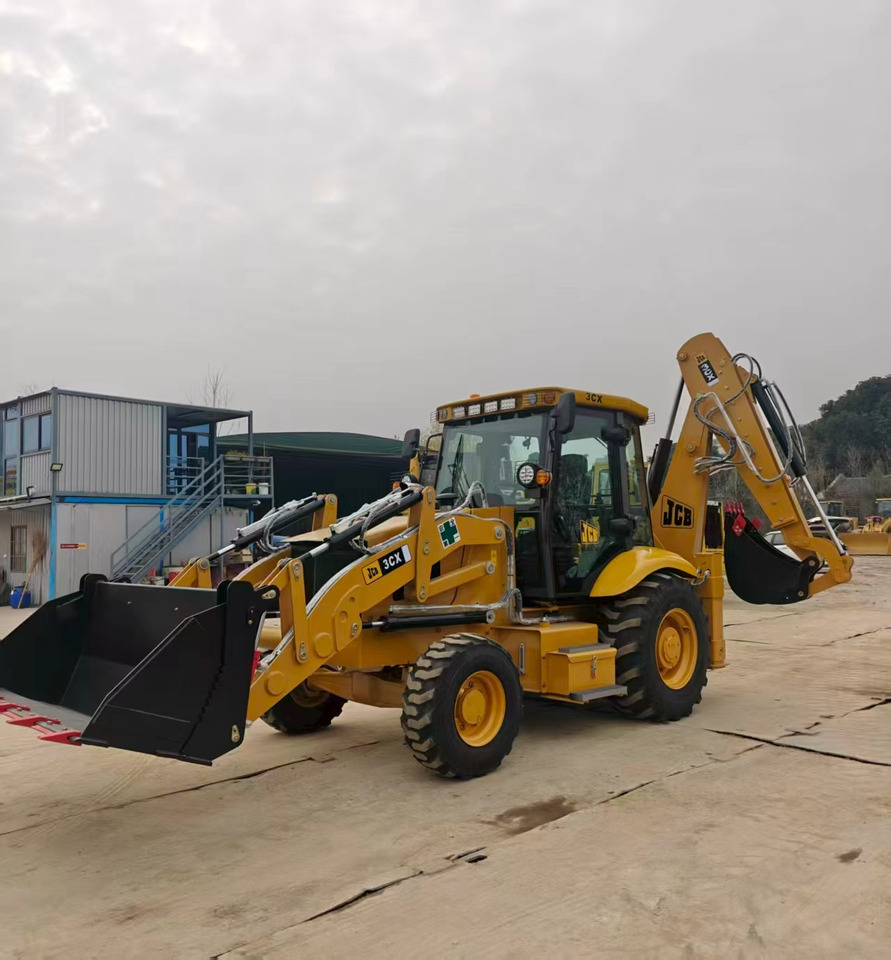JCB 3CX backhoe loader original stock new tlb - حفار متعدد الاستخدام: صور 1 JCB 3CX backhoe loader original stock new tlb - حفار متعدد الاستخدام: صور 1