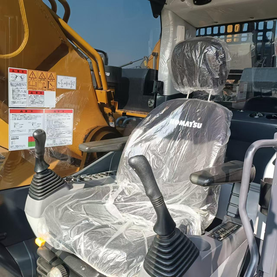 KOMATSU pc450-8 PC450-8 Used Machinery: Fuel-efficient and durable, specially designed for mining/earthwork - حفارات زحافة: صور 4 KOMATSU pc450-8 PC450-8 Used Machinery: Fuel-efficient and durable, specially designed for mining/earthwork - حفارات زحافة: صور 4