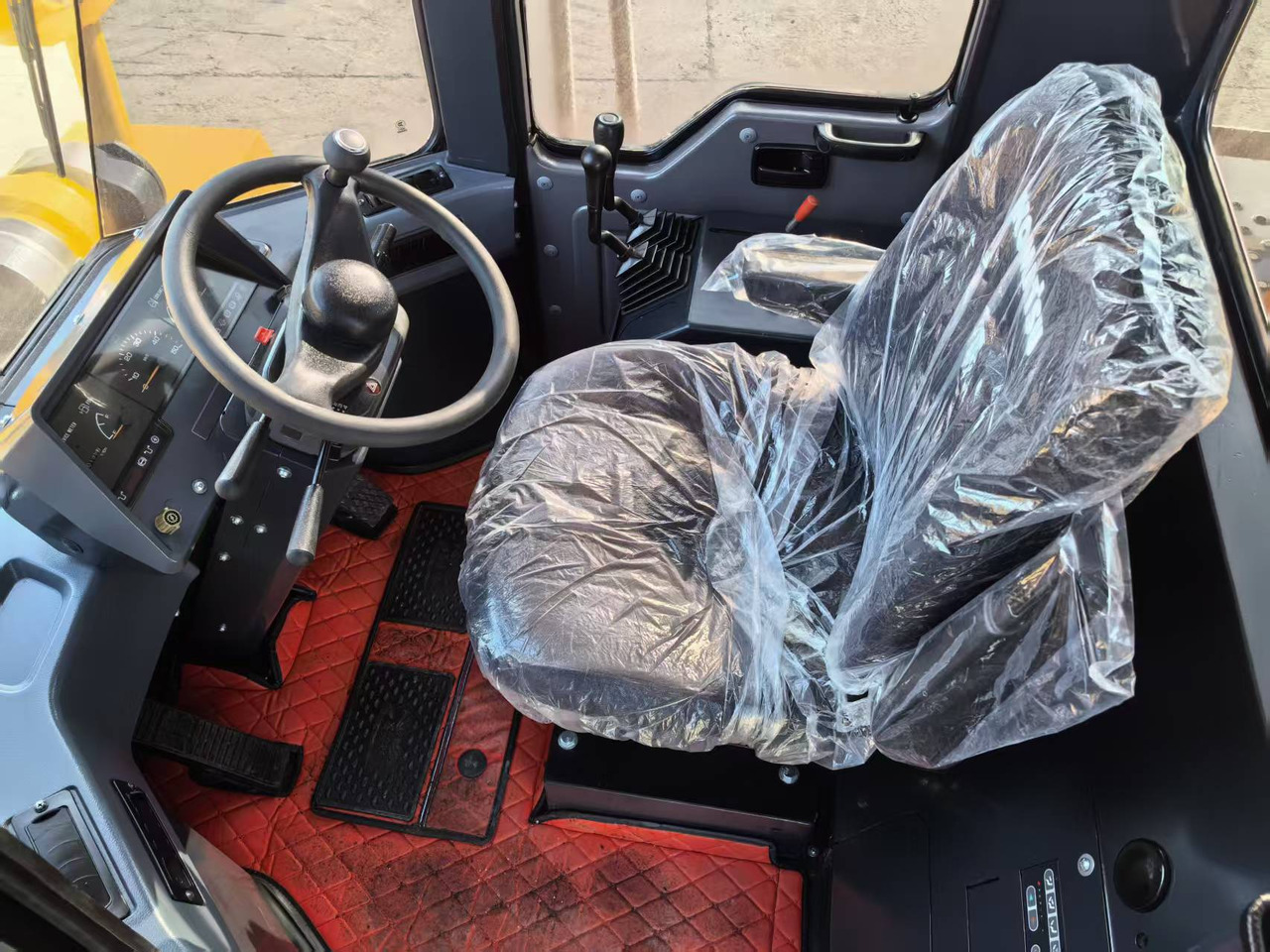 KOMATSU wa470 Low work hours, direct supply from the source, lower prices - اللودر بعجل: صور 3 KOMATSU wa470 Low work hours, direct supply from the source, lower prices - اللودر بعجل: صور 3