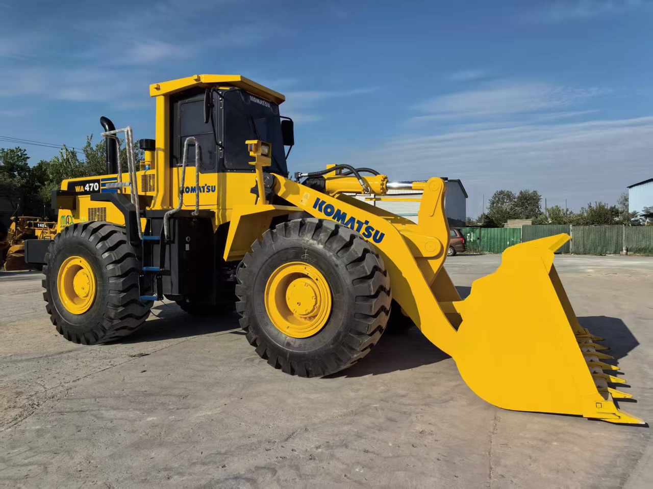KOMATSU wa470 Low work hours, direct supply from the source, lower prices - اللودر بعجل: صور 1 KOMATSU wa470 Low work hours, direct supply from the source, lower prices - اللودر بعجل: صور 1