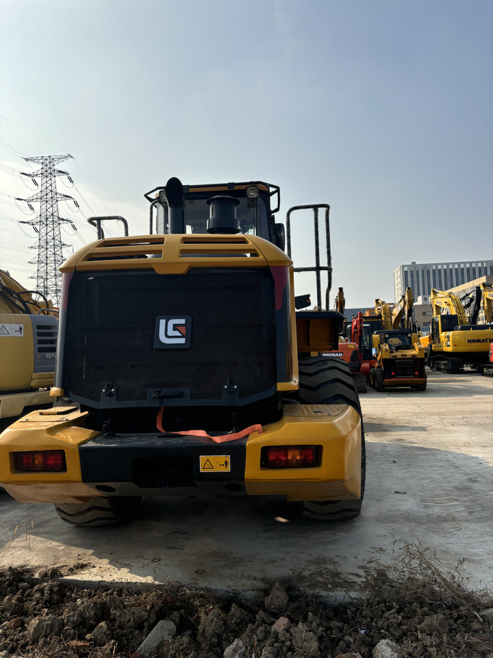 LIUGONG CLG856H China brand loader 5 ton class front loader - اللودر بعجل: صور 4 LIUGONG CLG856H China brand loader 5 ton class front loader - اللودر بعجل: صور 4