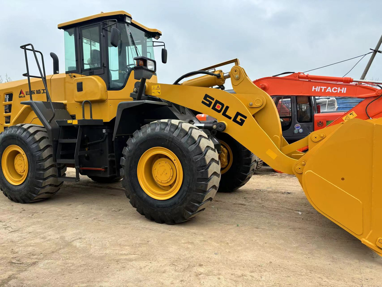 SDLG L956F china brand front loader 5 ton class - اللودر بعجل: صور 1 SDLG L956F china brand front loader 5 ton class - اللودر بعجل: صور 1